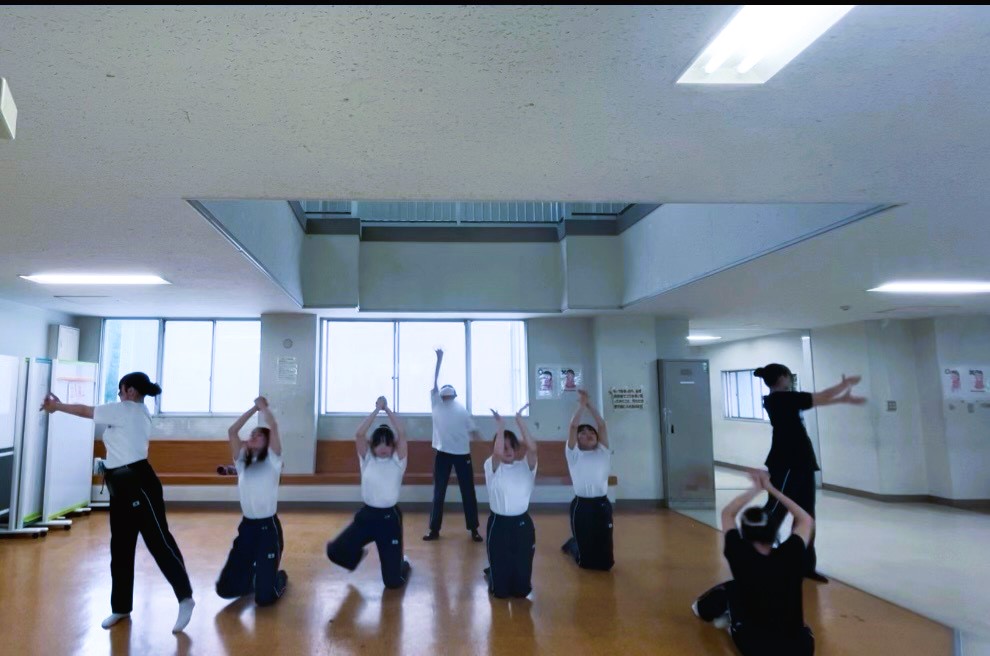 dance (2)